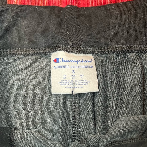 Champion SweatPants 🖤✨ - Picture 4 of 5